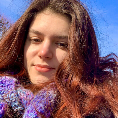 Valentina zoekt een Kamer / Studio / Appartement in Rotterdam