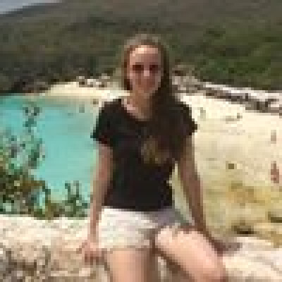 Lotte zoekt een Kamer / Studio / Appartement / Huurwoning / Woonboot in Rotterdam