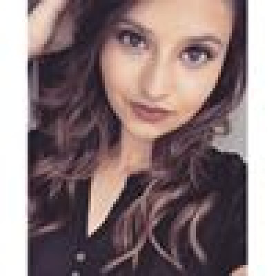 Nadia  zoekt een Kamer / Studio / Appartement in Rotterdam