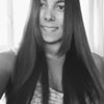 nina zoekt een Studio / Appartement / Huurwoning / Woonboot in Rotterdam