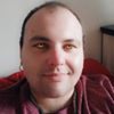 Koen  zoekt een Kamer / Studio / Appartement / Huurwoning / Woonboot in Rotterdam