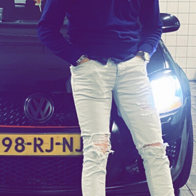 Ouassim zoekt een Studio / Appartement / Huurwoning in Rotterdam