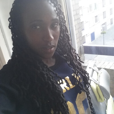 Nancy zoekt een Kamer / Studio / Appartement / Huurwoning in Rotterdam