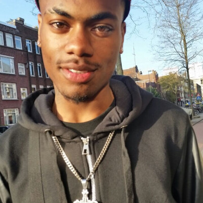 Stephen zoekt een Kamer / Studio in Rotterdam