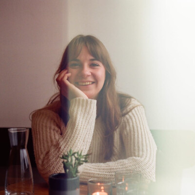 June zoekt een Kamer / Studio / Appartement in Rotterdam