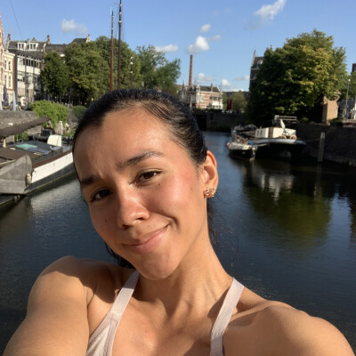 Sarita zoekt een Kamer / Studio / Appartement in Rotterdam