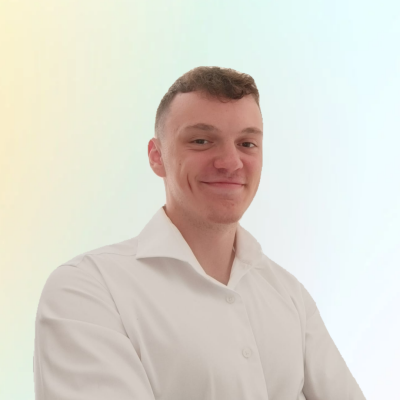 Sebastian  zoekt een Kamer / Studio / Appartement / Huurwoning in Rotterdam