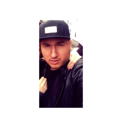 Zaidon is looking for a Room / Studio / Apartment in Rotterdam