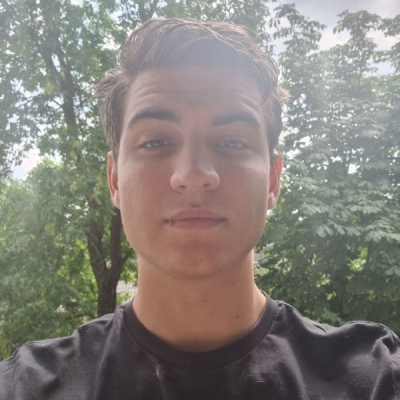 Aleksandrs zoekt een Kamer / Studio / Appartement in Rotterdam