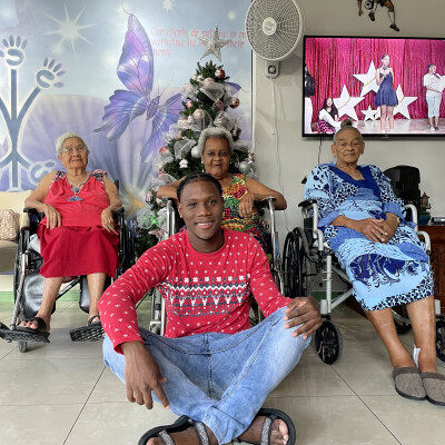 Rujeandly zoekt een Kamer / Studio / Appartement in Rotterdam