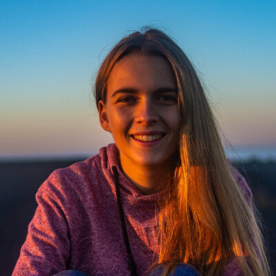 Eva Sophie zoekt een Kamer / Studio / Appartement in Rotterdam