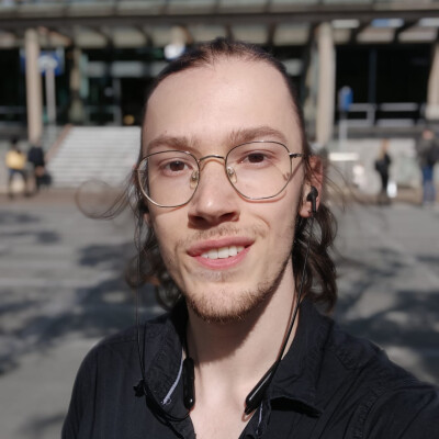 Hugo zoekt een Kamer / Studio / Appartement / Huurwoning in Rotterdam