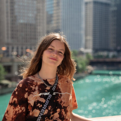 Elcke zoekt een Kamer / Studio / Appartement / Huurwoning in Rotterdam