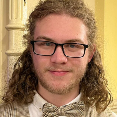 Šimon zoekt een Kamer / Appartement / Huurwoning in Rotterdam