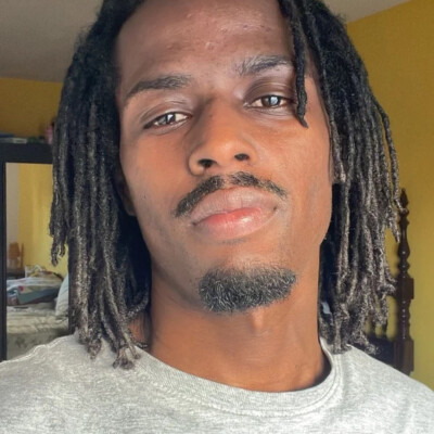 Joao  zoekt een Kamer / Studio / Appartement / Huurwoning in Rotterdam