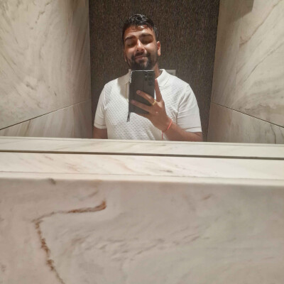 ricky  zoekt een Studio / Appartement / Huurwoning in Rotterdam