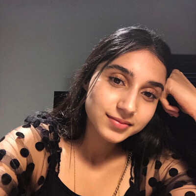 Saniya zoekt een Kamer / Studio / Appartement in Rotterdam